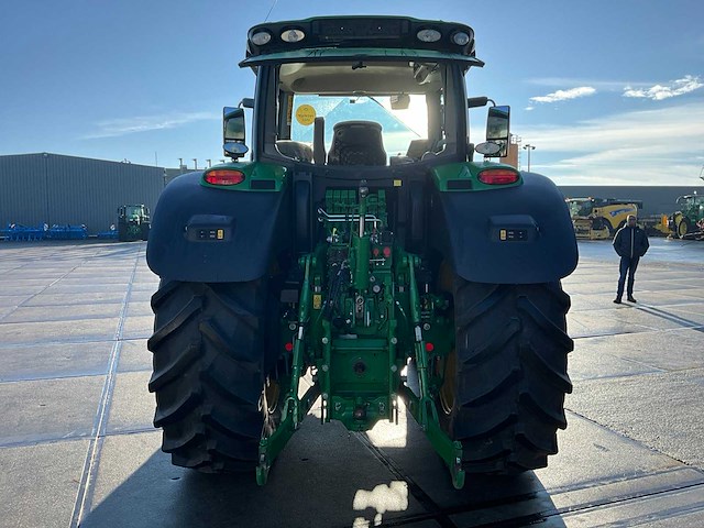 2019 john deere 6r215 vierwielaangedreven landbouwtractor - afbeelding 20 van  23