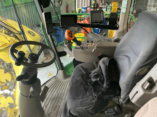 2019 john deere 8300 zelfrijdende veldhakselaar - afbeelding 4 van  15