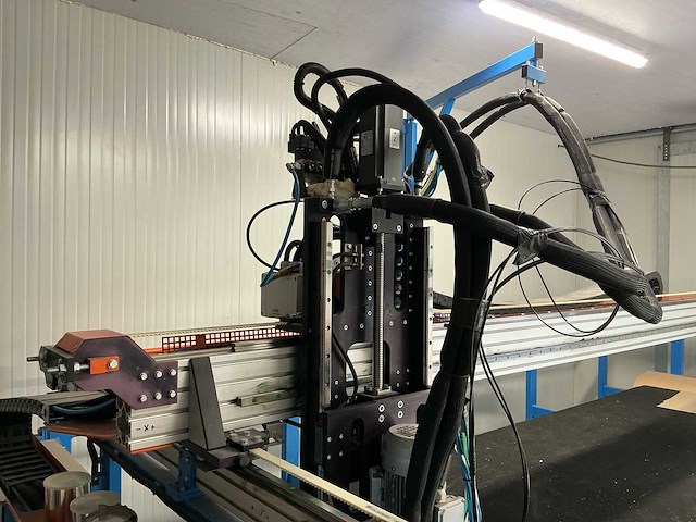 2019 k.a.m. pu2foam.plwh.s cnc-lijmmachine - afbeelding 18 van  18