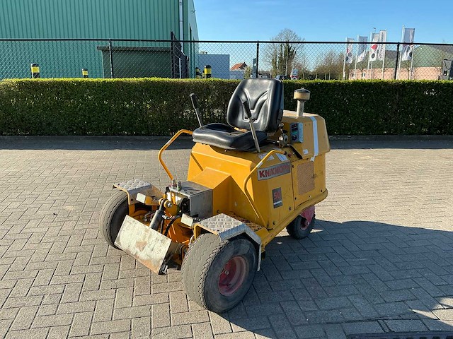 2019 knikmops 50 shovel - afbeelding 1 van  15