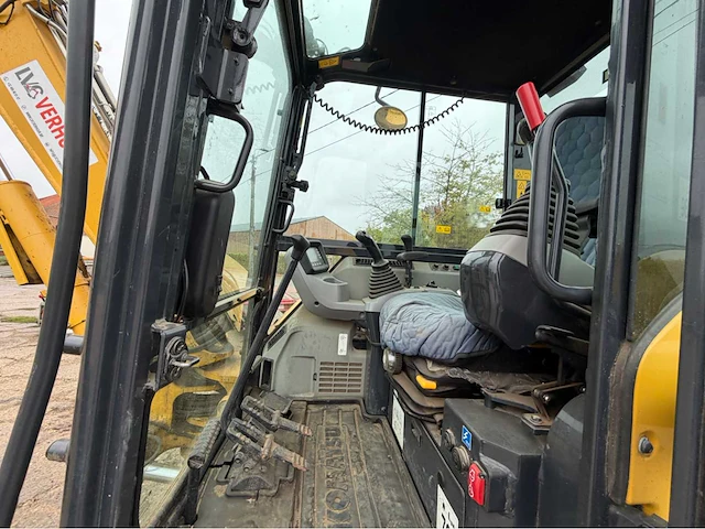 2019 komatsu pc80mr-5e0 rupsgraafmachine - afbeelding 16 van  26