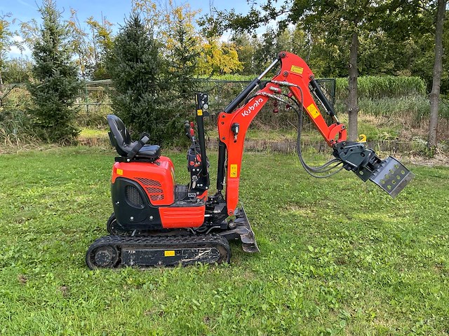 2019 kubota u10-3 minigraafmachine met extra hydraulische leiding, sorteergrijper en 3 bakken - afbeelding 27 van  30