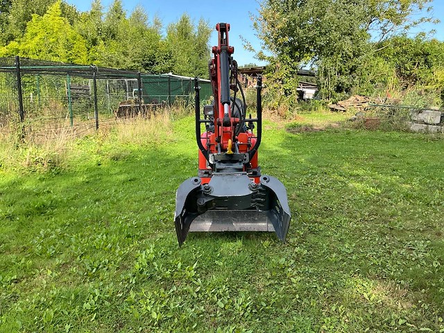 2019 kubota u10-3 minigraafmachine met extra hydraulische leiding, sorteergrijper en 3 bakken - afbeelding 29 van  30