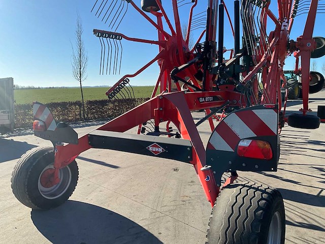 2019 kuhn ga8731 rake - afbeelding 11 van  16