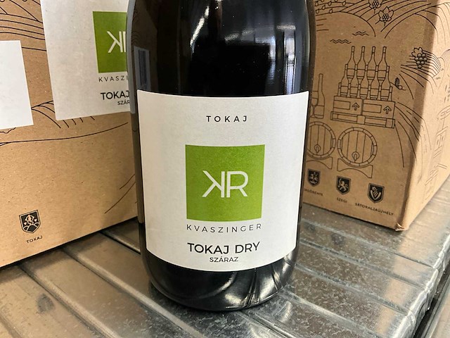 2019 kvaszinger kr witte wijn (16x) - afbeelding 3 van  3