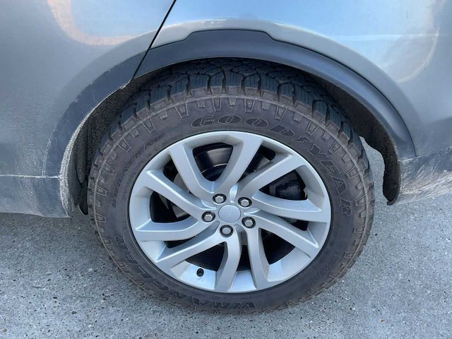 2019 land rover discovery 5 personenauto - afbeelding 18 van  30