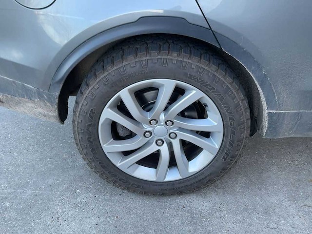 2019 land rover discovery 5 personenauto - afbeelding 2 van  4