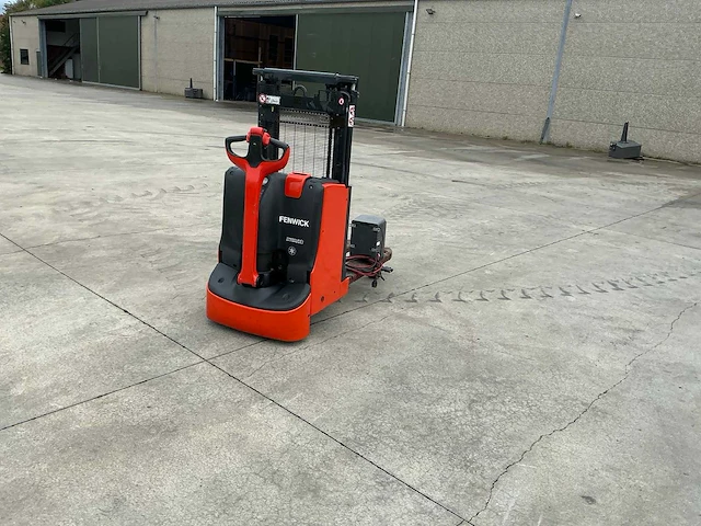2019 linde d08 stapelaar met lader - afbeelding 2 van  44