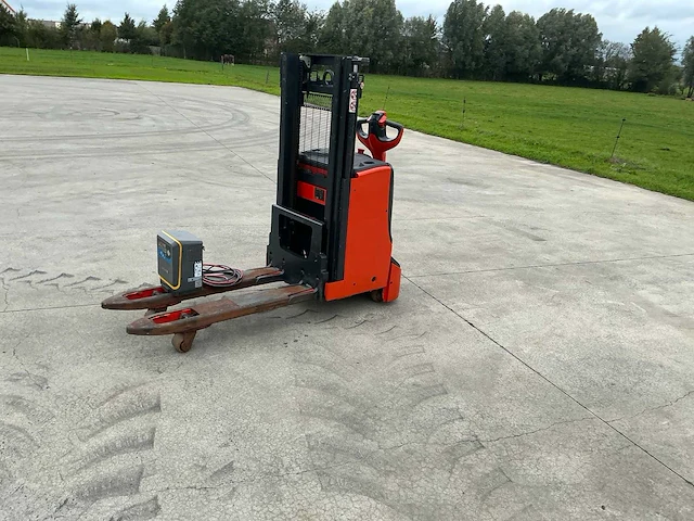 2019 linde d08 stapelaar met lader - afbeelding 10 van  44