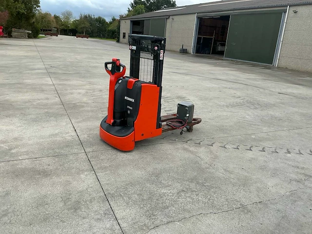 2019 linde d08 stapelaar met lader - afbeelding 44 van  44