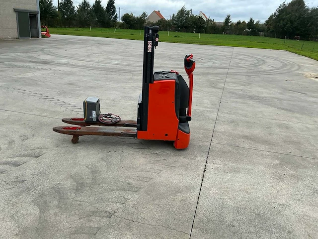 2019 linde d08 stapelaar met lader - afbeelding 8 van  44