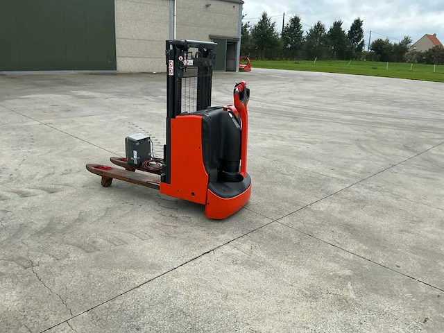 2019 linde d08 stapelaar met lader - afbeelding 1 van  44