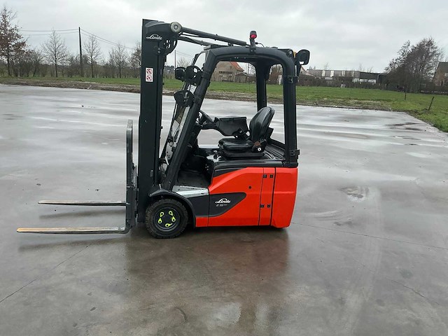 2019 linde e15-02 vorkheftruck met 2024 accu - afbeelding 14 van  54
