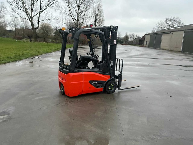 2019 linde e15-02 vorkheftruck met 2024 accu - afbeelding 17 van  36