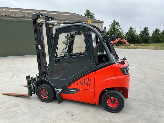 2019 linde h20t-02 vorkheftruck met rotator/vorkklem - afbeelding 3 van  16