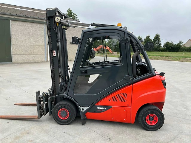 2019 linde h20t-02 vorkheftruck met rotator/vorkklem - afbeelding 4 van  16