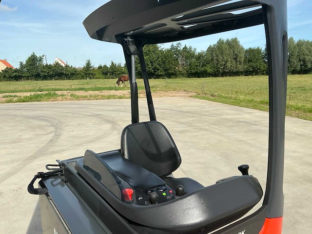 2019 linde r14 reach truck - afbeelding 23 van  28