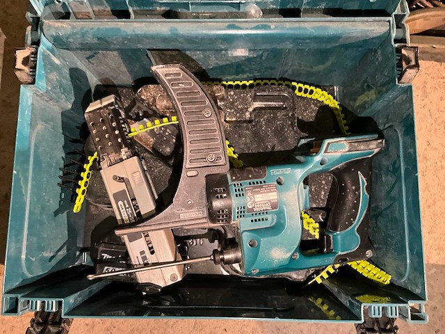 2019 makita dfr550 bandschroefmachine - afbeelding 2 van  3