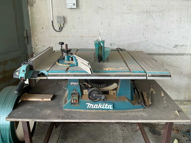 2019 makita mlt100n zaagtafel - afbeelding 1 van  5