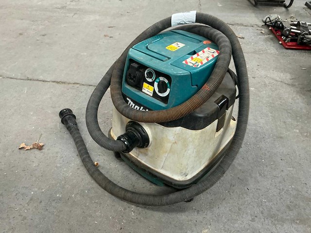 2019 makita vc2510l industriële stofzuiger - afbeelding 1 van  5