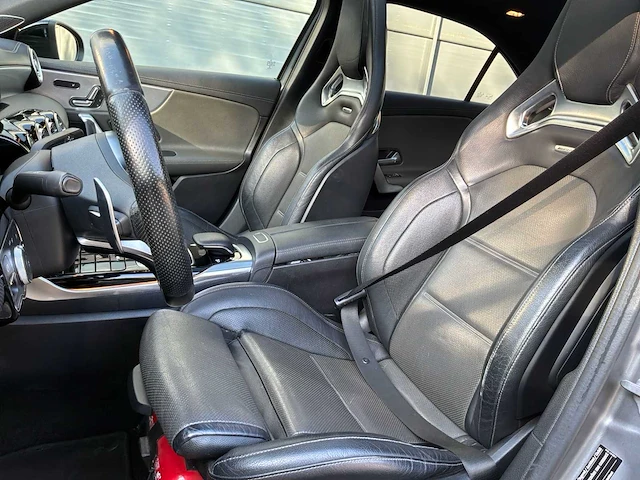 2019 mercedes-benz amg a 35 2.0 auto 2.0 benzine – 306 pk – automatisch – 2019 - afbeelding 20 van  60