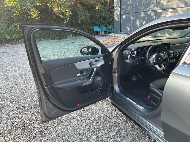 2019 mercedes-benz amg a 35 2.0 auto 2.0 benzine – 306 pk – automatisch – 2019 - afbeelding 9 van  60