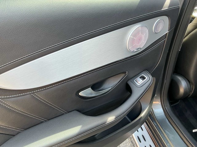 2019 mercedes-benz amg glc 63 s 4matic+ personenauto - afbeelding 32 van  67