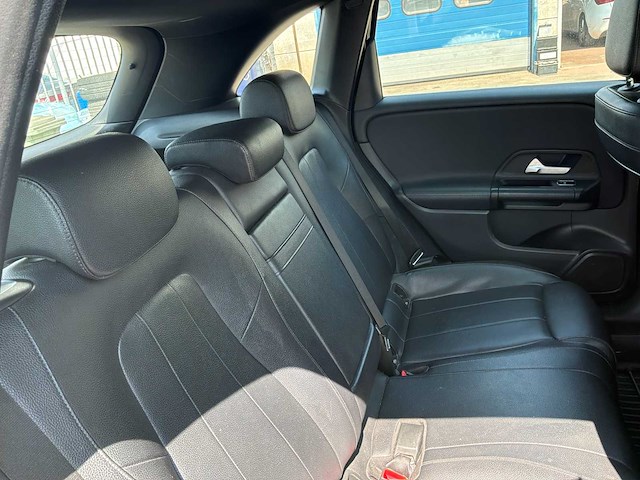 2019 mercedes-benz b 180 personenauto - afbeelding 23 van  36