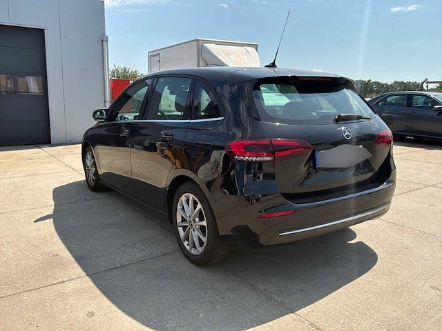 2019 mercedes-benz b 180 personenauto - afbeelding 31 van  36