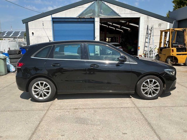 2019 mercedes-benz b 180 personenauto - afbeelding 34 van  36