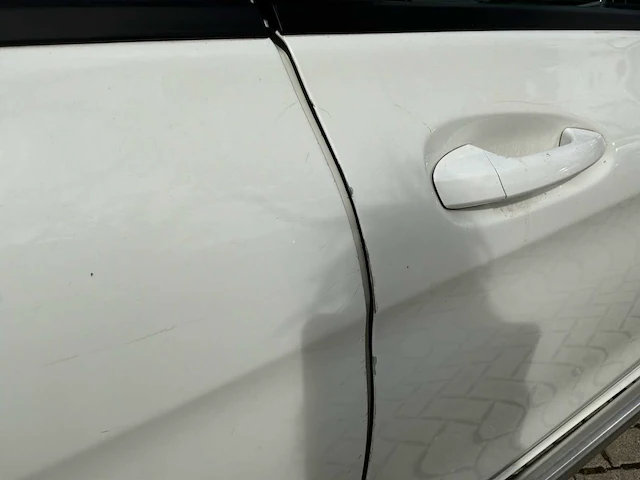 2019 mercedes-benz b-klasse 220d ambition auto - afbeelding 37 van  65
