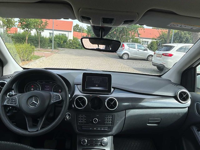 2019 mercedes-benz b-klasse 220d ambition auto - afbeelding 26 van  65