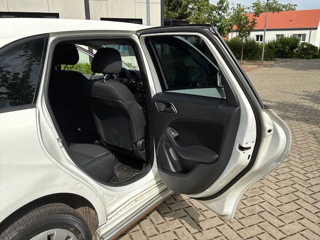 2019 mercedes-benz b-klasse 220d ambition auto - afbeelding 29 van  65