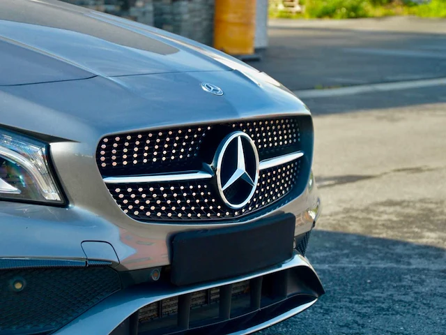 2019 mercedes-benz cla 180 schietremauto - afbeelding 3 van  37