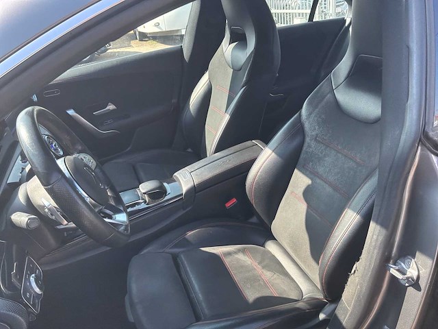 2019 mercedes-benz cla 180d personenauto - afbeelding 8 van  40