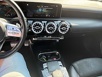 2019 mercedes-benz cla 180d personenauto - afbeelding 11 van  40