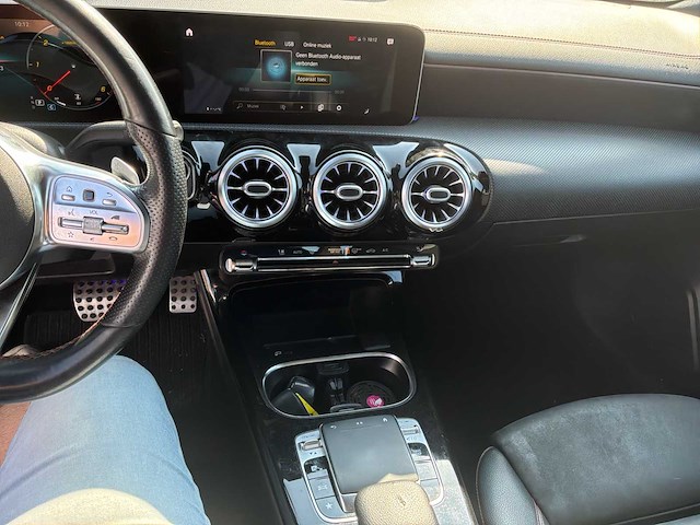 2019 mercedes-benz cla 180d personenauto - afbeelding 11 van  40