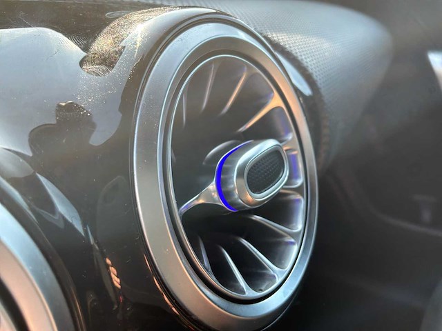 2019 mercedes-benz cla 180d personenauto - afbeelding 15 van  40