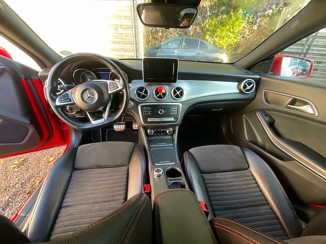 2019 mercedes-benz cla 200 amg limousine 4matic personenauto - afbeelding 5 van  26