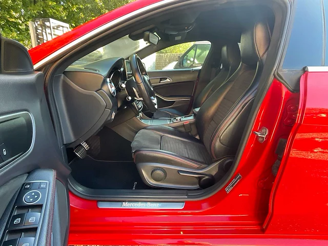 2019 mercedes-benz cla 200 amg limousine 4matic personenauto - afbeelding 4 van  26