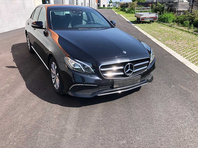 2019 mercedes-benz e200 personenauto - afbeelding 2 van  16
