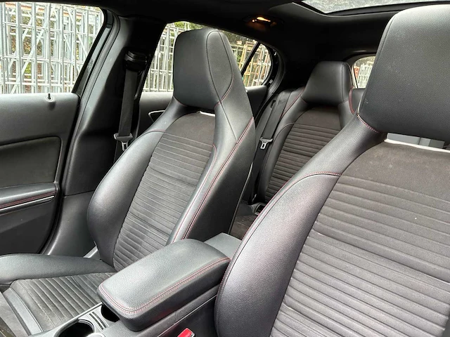 2019 mercedes-benz gla x156 gla 180 auto - afbeelding 7 van  39