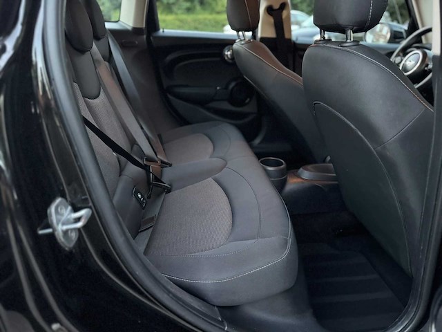 2019 mini one car 1,5 benzine 102 pk – 2019 – 92.764 km – handgeschakeld – belgische documenten - afbeelding 2 van  17