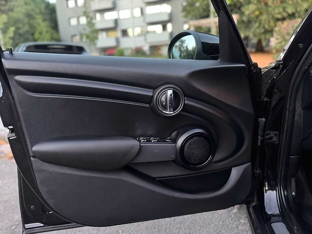 2019 mini one car 1,5 benzine 102 pk – 2019 – 92.764 km – handgeschakeld – belgische documenten - afbeelding 13 van  17