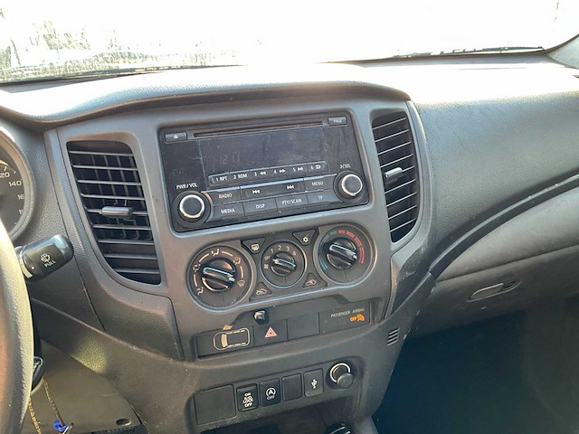 2019 mitsubishi l200 lichte vrachtwagen - afbeelding 11 van  36