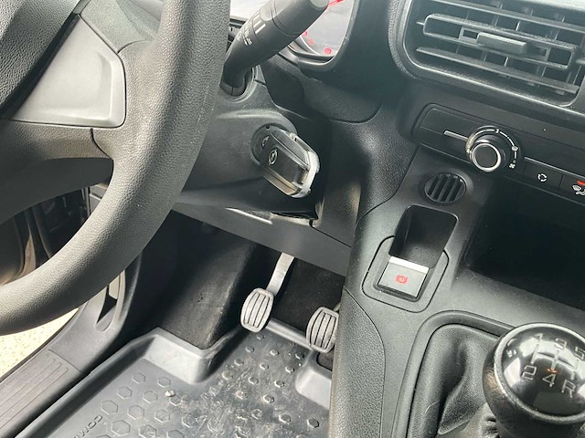 2019 opel combo - afbeelding 30 van  38