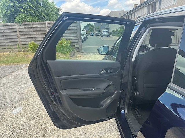 2019 peugeot 308 sw 1.2 puretech 110 benzine - afbeelding 18 van  38