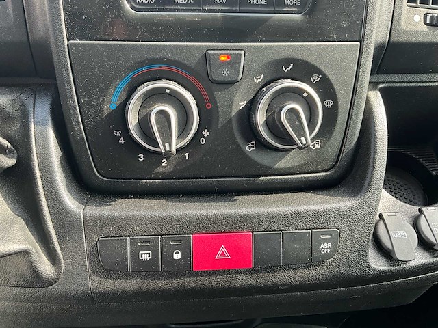 2019 peugeot boxer - airco - euro 6b - trekhaak - afbeelding 37 van  62