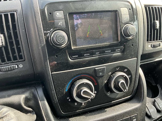 2019 peugeot boxer - airco - euro 6b - trekhaak - afbeelding 4 van  6