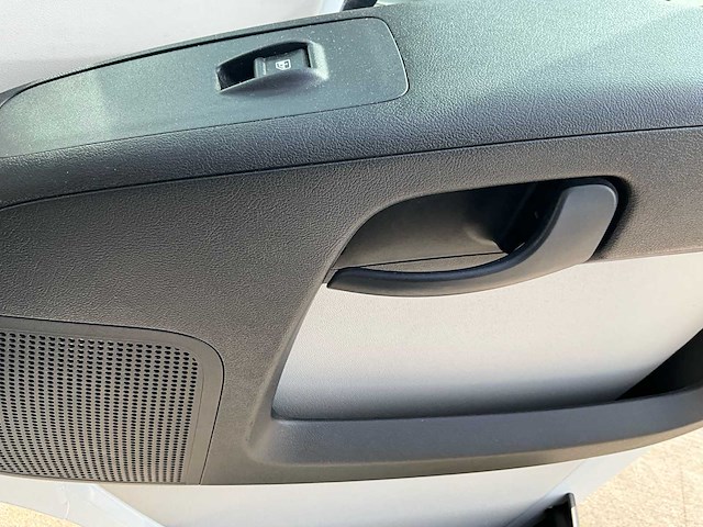 2019 peugeot boxer - airco - euro 6b - trekhaak - afbeelding 30 van  43